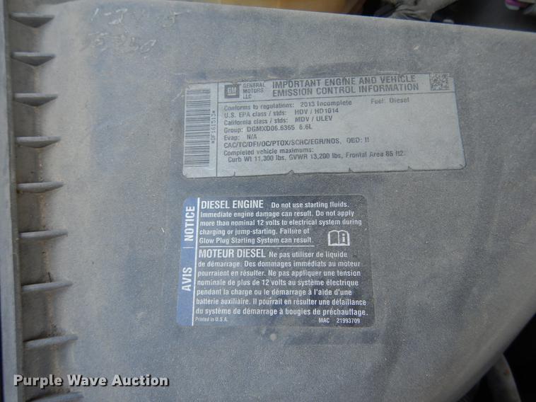 image for item DK9888 2013 Chevrolet Silverado 3500HD Crew Cab pickup truck cab and chassis