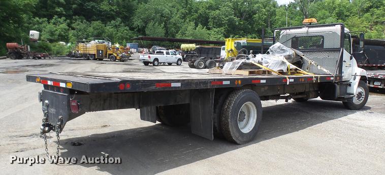 image for item DP9512 2007 Hino 338 flatbed truck