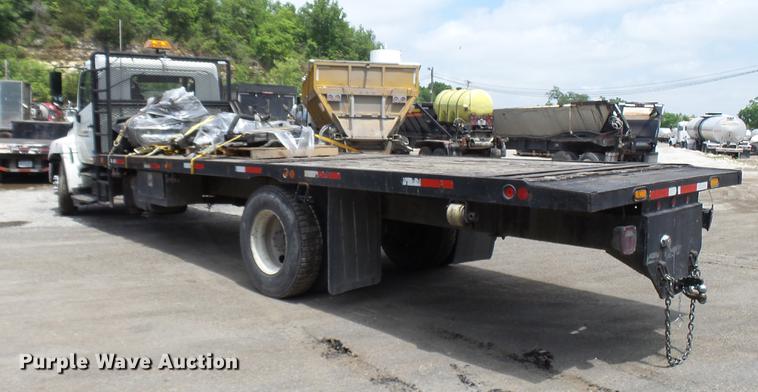 image for item DP9512 2007 Hino 338 flatbed truck