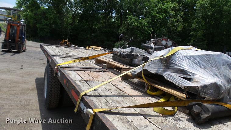 image for item DP9512 2007 Hino 338 flatbed truck