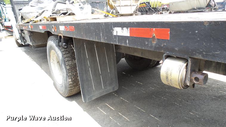 image for item DP9512 2007 Hino 338 flatbed truck