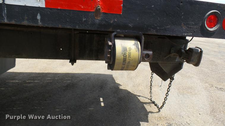 image for item DP9512 2007 Hino 338 flatbed truck