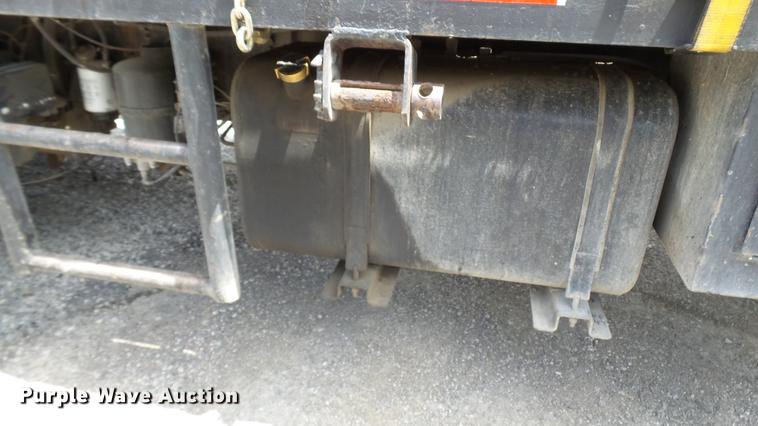 image for item DP9512 2007 Hino 338 flatbed truck