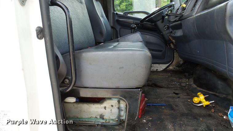 image for item DP9512 2007 Hino 338 flatbed truck