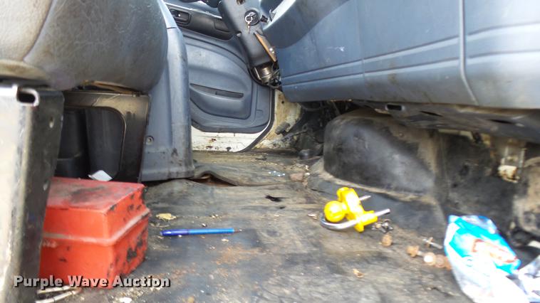 image for item DP9512 2007 Hino 338 flatbed truck