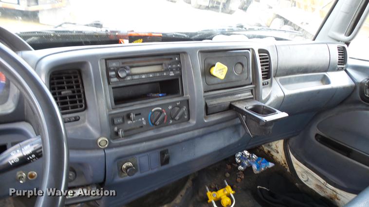 image for item DP9512 2007 Hino 338 flatbed truck