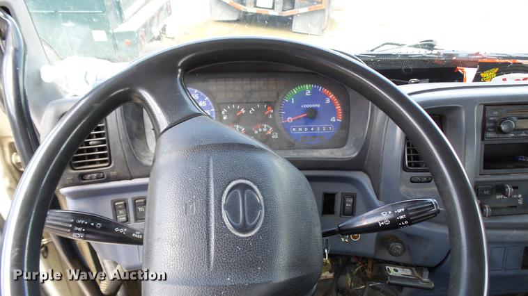 image for item DP9512 2007 Hino 338 flatbed truck