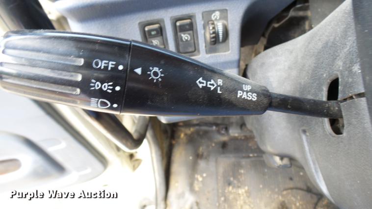 image for item DP9512 2007 Hino 338 flatbed truck