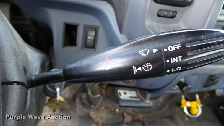 image for item DP9512 2007 Hino 338 flatbed truck