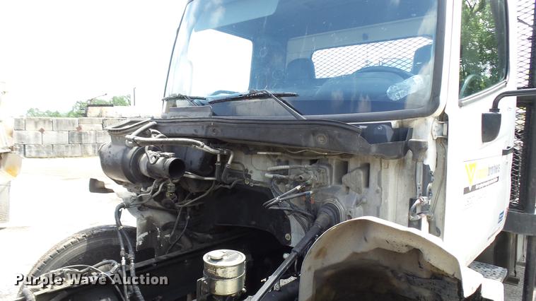 image for item DP9512 2007 Hino 338 flatbed truck