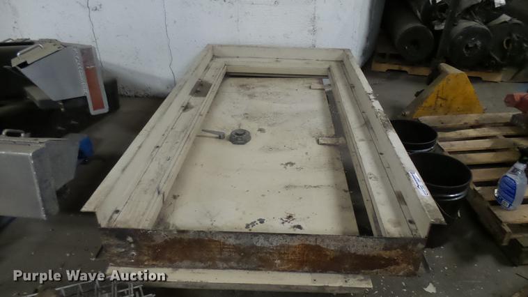 image for item DP9514 Diebold steel safe door and frame