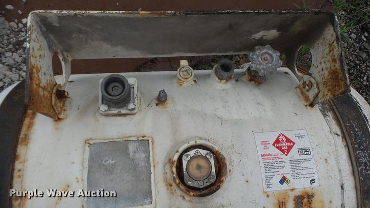 image for item DP9519 (2) propane tanks