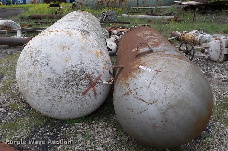 image for item DP9520 (2) propane tanks