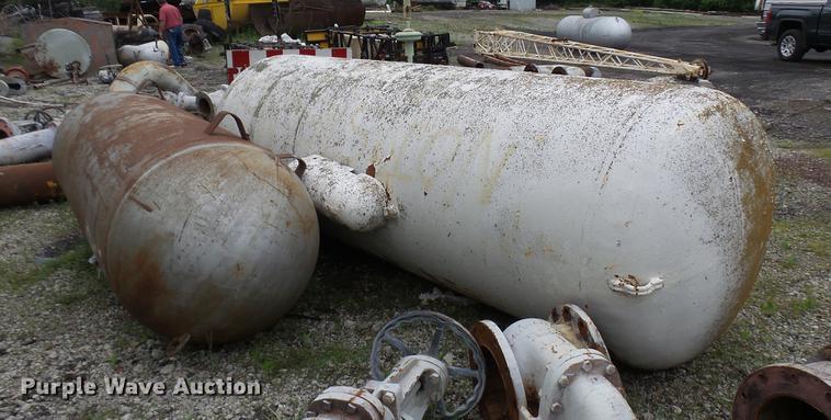 image for item DP9520 (2) propane tanks