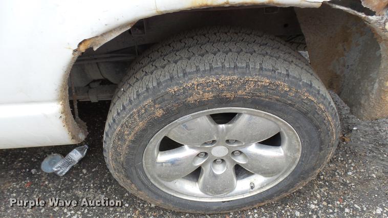 image for item DP9525 2004 Dodge Ram 1500 Quad Cab pickup truck