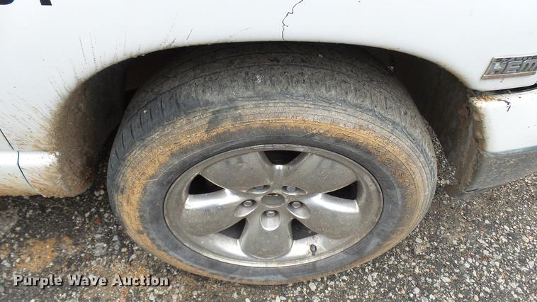 image for item DP9525 2004 Dodge Ram 1500 Quad Cab pickup truck