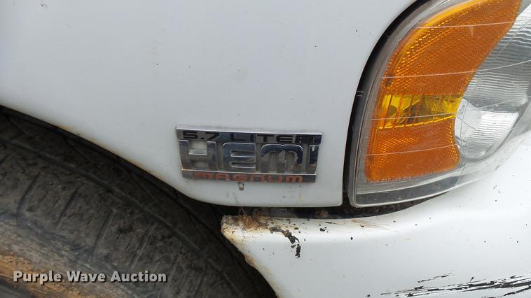 image for item DP9525 2004 Dodge Ram 1500 Quad Cab pickup truck