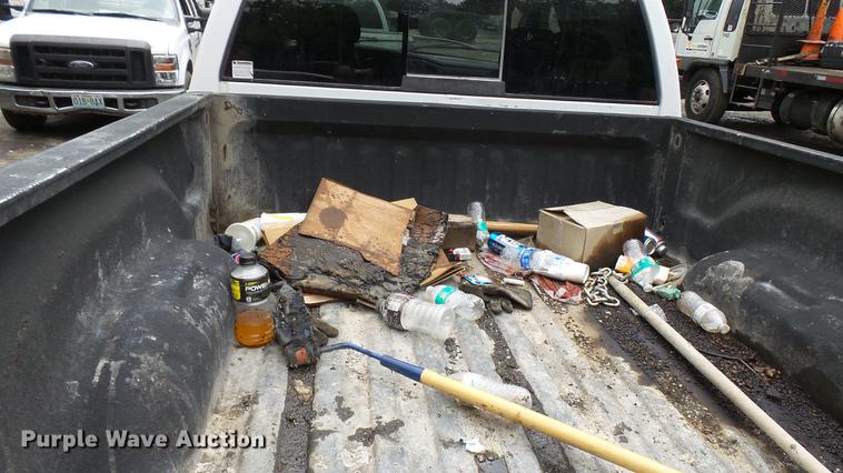 image for item DP9525 2004 Dodge Ram 1500 Quad Cab pickup truck