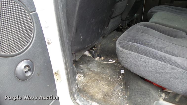 image for item DP9525 2004 Dodge Ram 1500 Quad Cab pickup truck