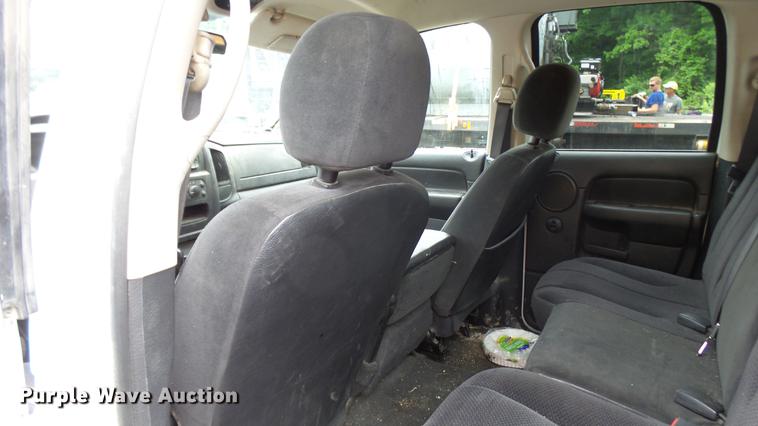 image for item DP9525 2004 Dodge Ram 1500 Quad Cab pickup truck
