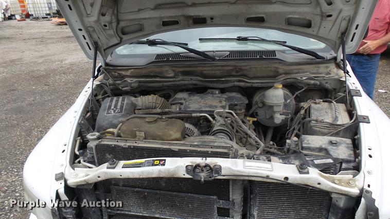 image for item DP9525 2004 Dodge Ram 1500 Quad Cab pickup truck