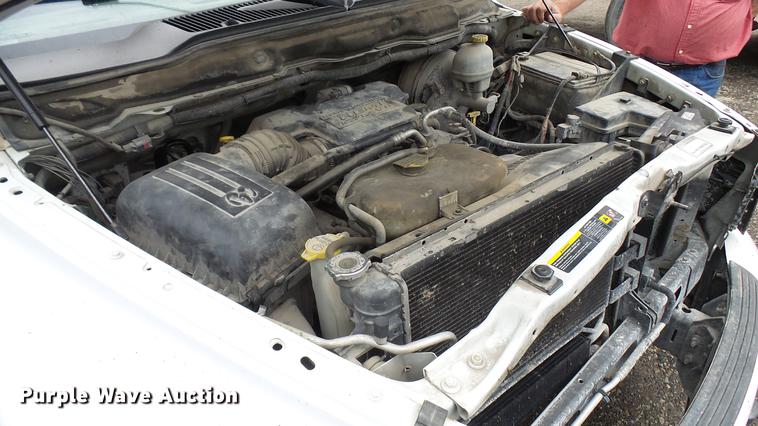 image for item DP9525 2004 Dodge Ram 1500 Quad Cab pickup truck