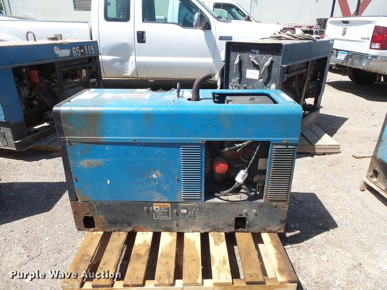 image for item DV9298 (2) Bobcat 225 welders