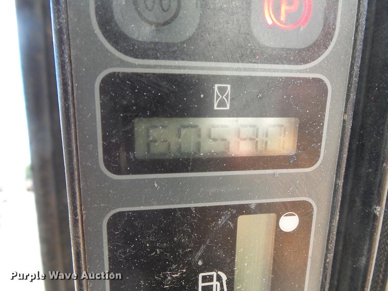 image for item DV9303 2009 Case 445 skid steer