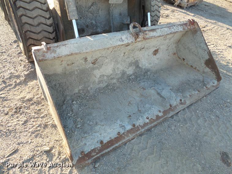 image for item DV9303 2009 Case 445 skid steer