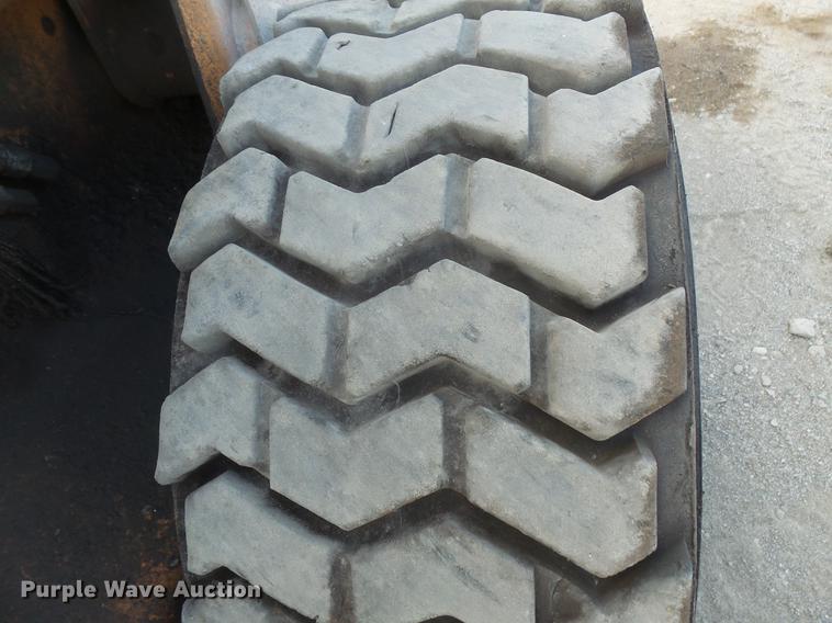 image for item DV9303 2009 Case 445 skid steer