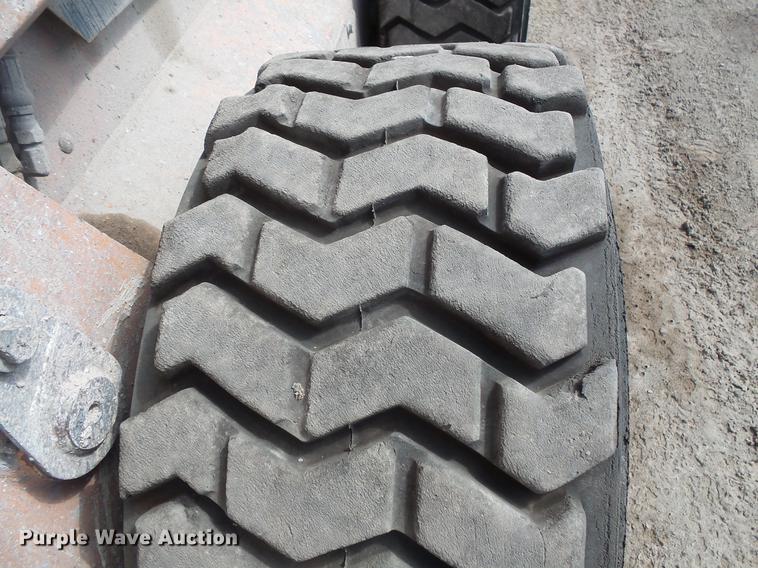 image for item DV9303 2009 Case 445 skid steer
