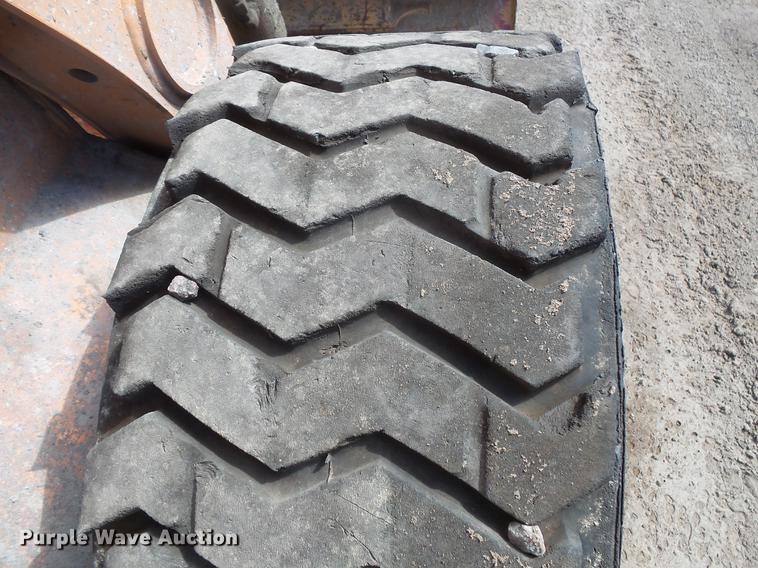 image for item DV9303 2009 Case 445 skid steer