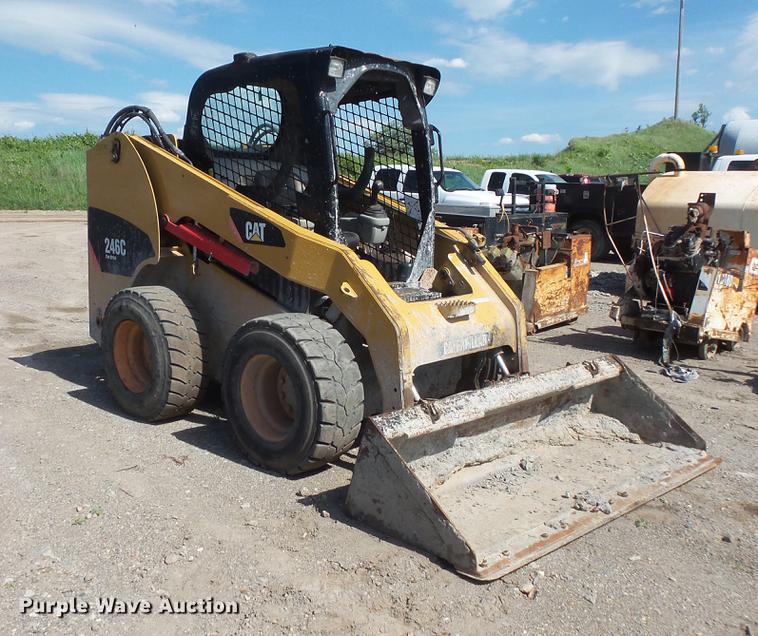 image for item DV9304 2008 Caterpillar 246C skid steer