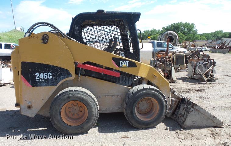image for item DV9304 2008 Caterpillar 246C skid steer