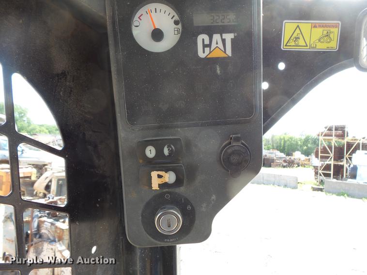 image for item DV9304 2008 Caterpillar 246C skid steer