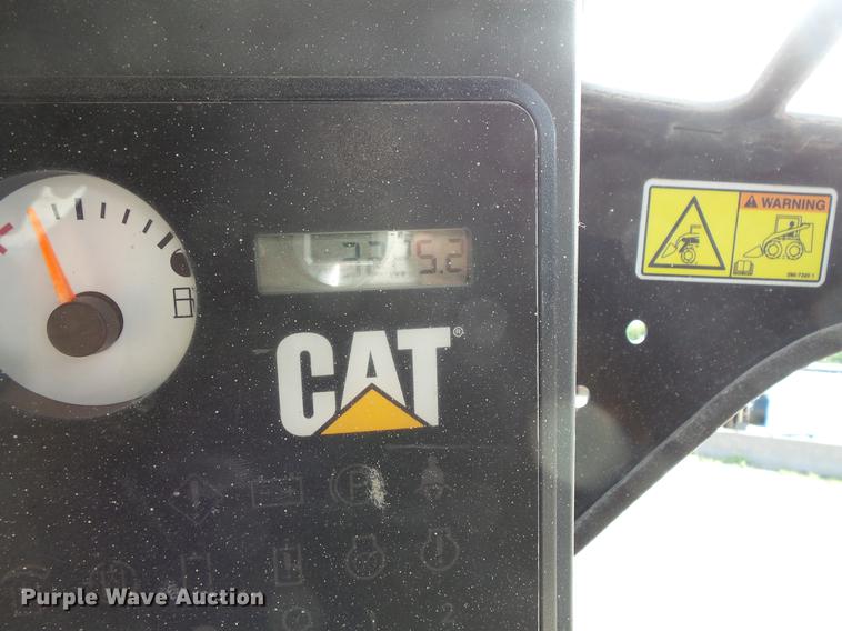 image for item DV9304 2008 Caterpillar 246C skid steer