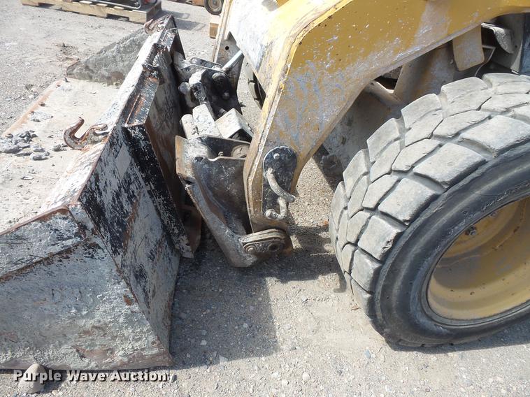 image for item DV9304 2008 Caterpillar 246C skid steer