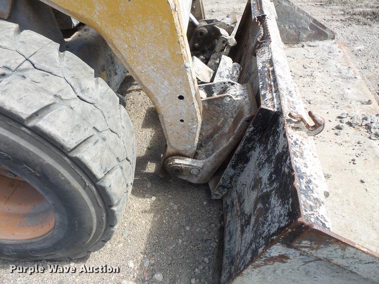 image for item DV9304 2008 Caterpillar 246C skid steer