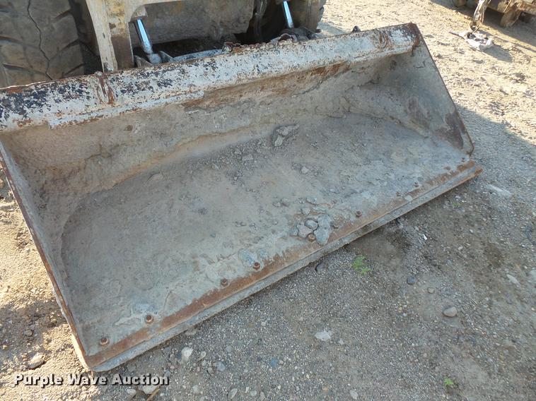 image for item DV9304 2008 Caterpillar 246C skid steer