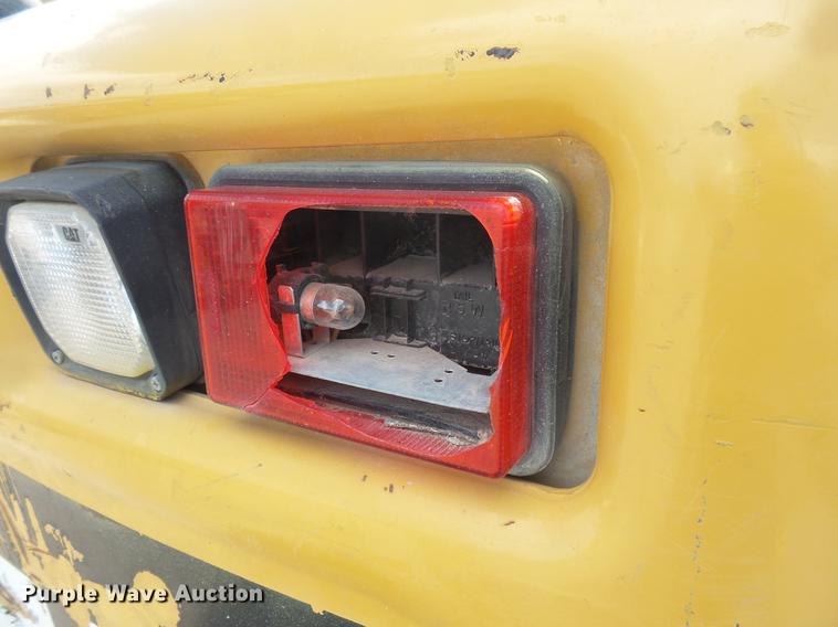 image for item DV9304 2008 Caterpillar 246C skid steer