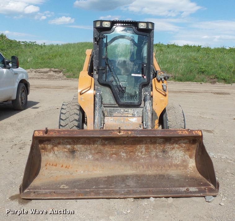 image for item DV9305 2012 Case SV250 skid steer