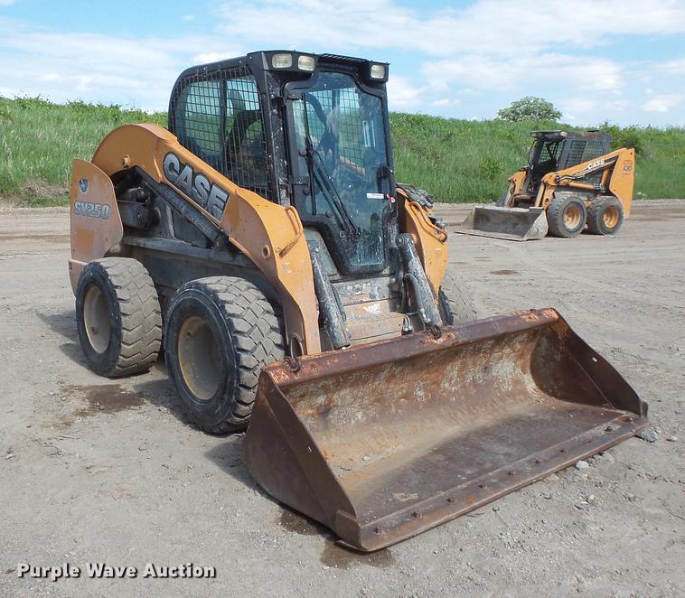 image for item DV9305 2012 Case SV250 skid steer