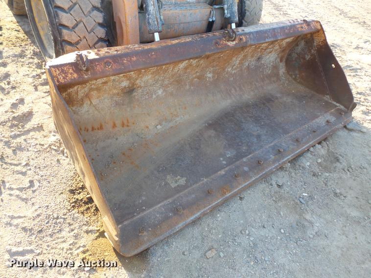 image for item DV9305 2012 Case SV250 skid steer