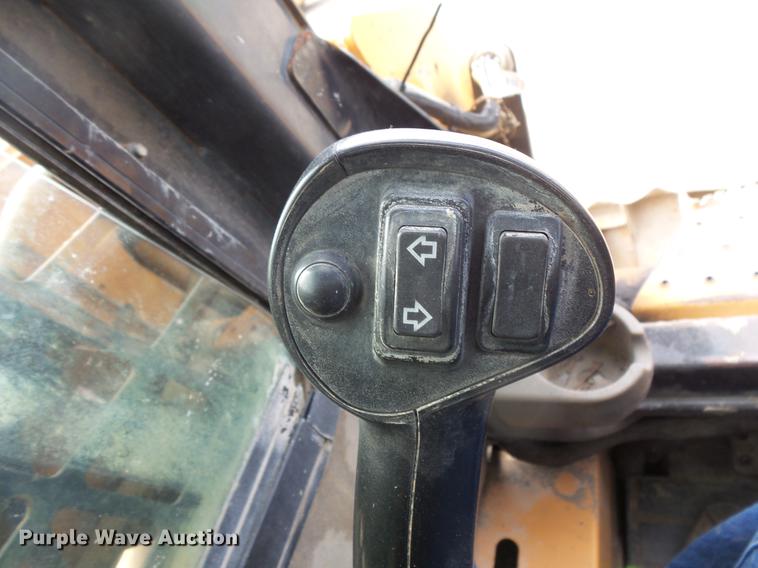 image for item DV9306 2008 Case 430 skid steer