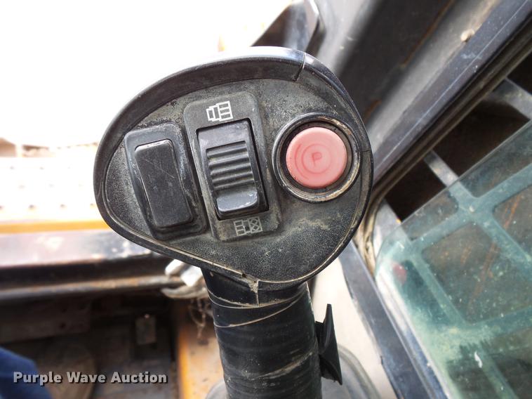 image for item DV9306 2008 Case 430 skid steer