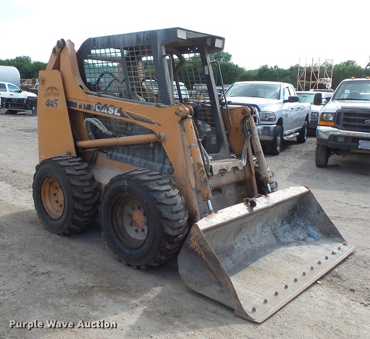 image for item DV9307 2005 Case 445 skid steer