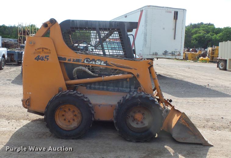 image for item DV9307 2005 Case 445 skid steer
