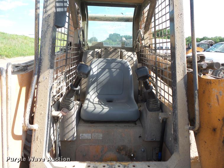 image for item DV9307 2005 Case 445 skid steer
