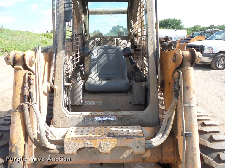image for item DV9307 2005 Case 445 skid steer