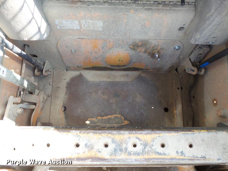 image for item DV9307 2005 Case 445 skid steer